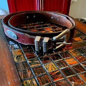 Vintage Men or Women's brown leather belt